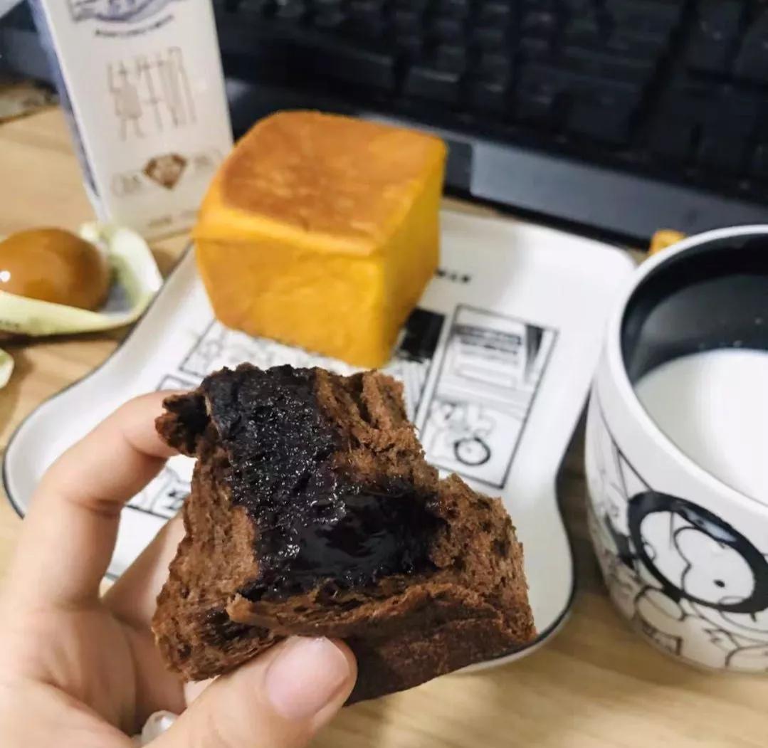 特别爱吃面包是什么原因,特别爱吃面包是什么体验