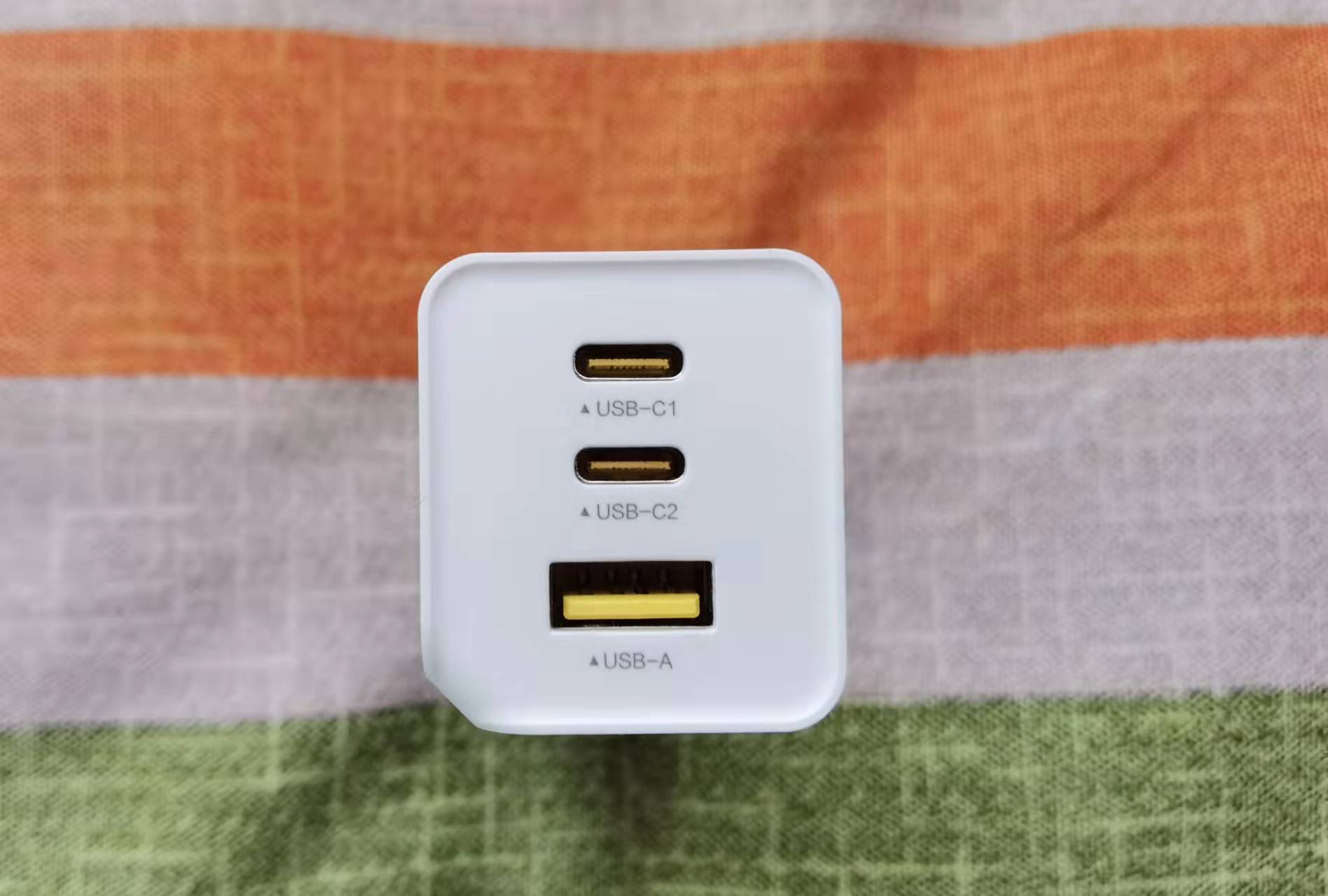 品胜70w氮化镓充电头测评,品胜氮化镓65w充电器对比倍思65w