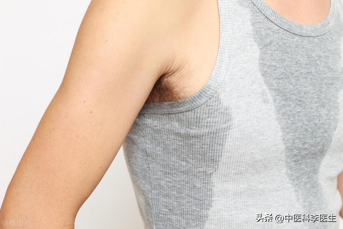 人体出黑汗是什么原因,出黄汗对身体有害吗