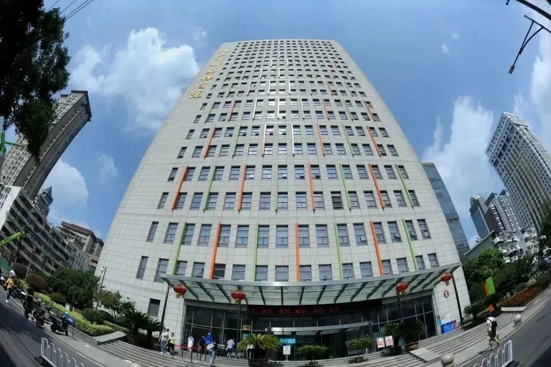 三八妇女节中医院医生提供义诊,大医附一举办妇女节大型义诊活动