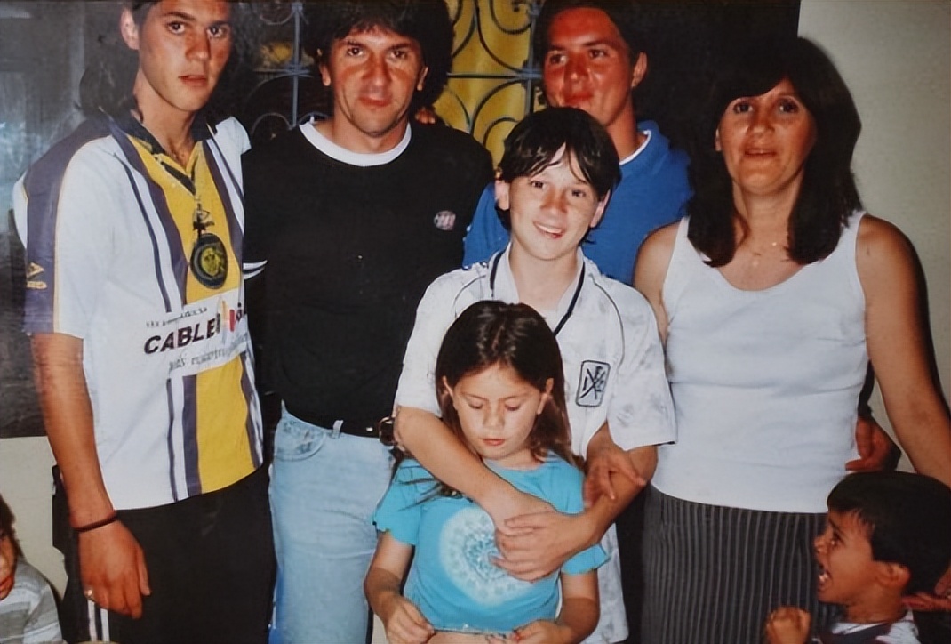 球王梅西所得的全部奖杯,无可置疑的球王梅西