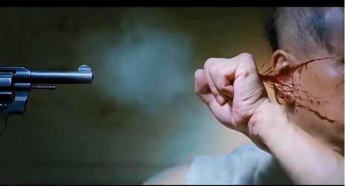 ak47从桥上打水里可以射多远,ak47多少米能用手接住