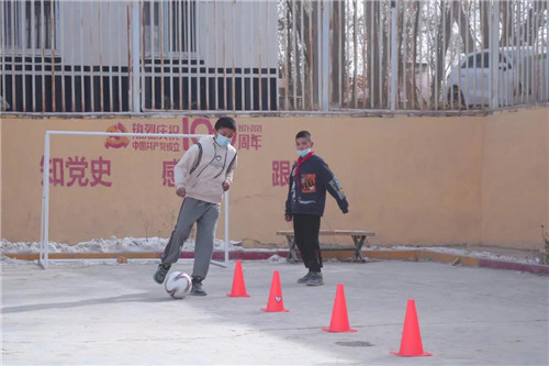 为中国足球梦想助力,为农村孩子筑梦爱心公益活动