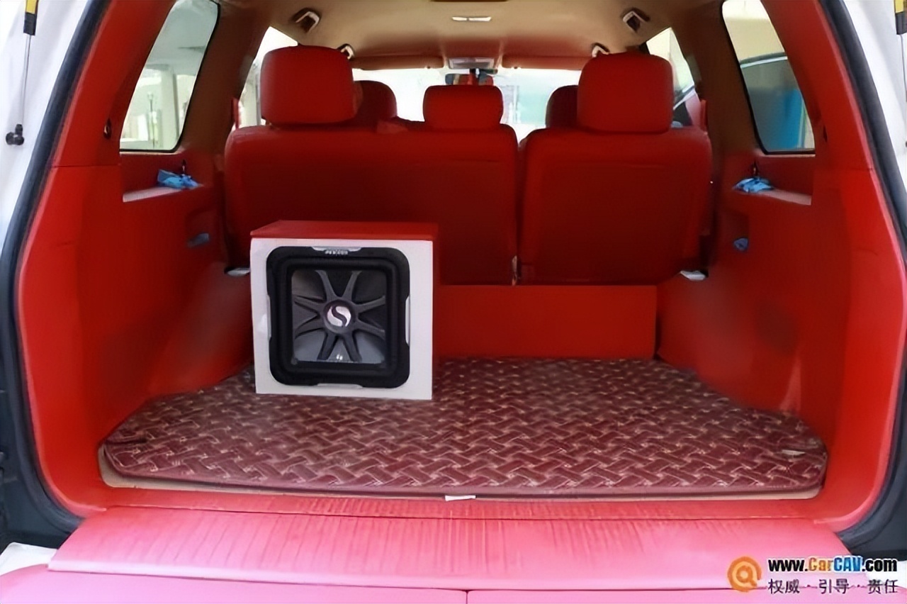 美容店和汽车音响店哪个好,汽车美容店和汽车音响店哪个好