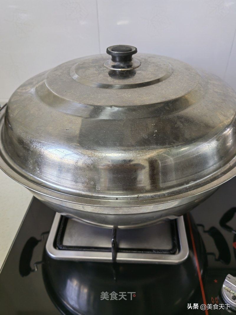 外面卖的凉皮是什么做的,外面买的凉皮还要煮吗