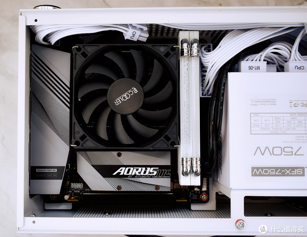 打造小钢炮,技嘉b660小雕主板接口解析