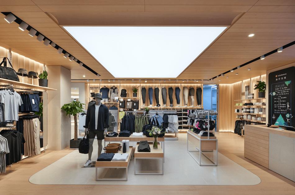 一条瑜伽裤卖出374亿市值,一条瑜伽裤千亿市值