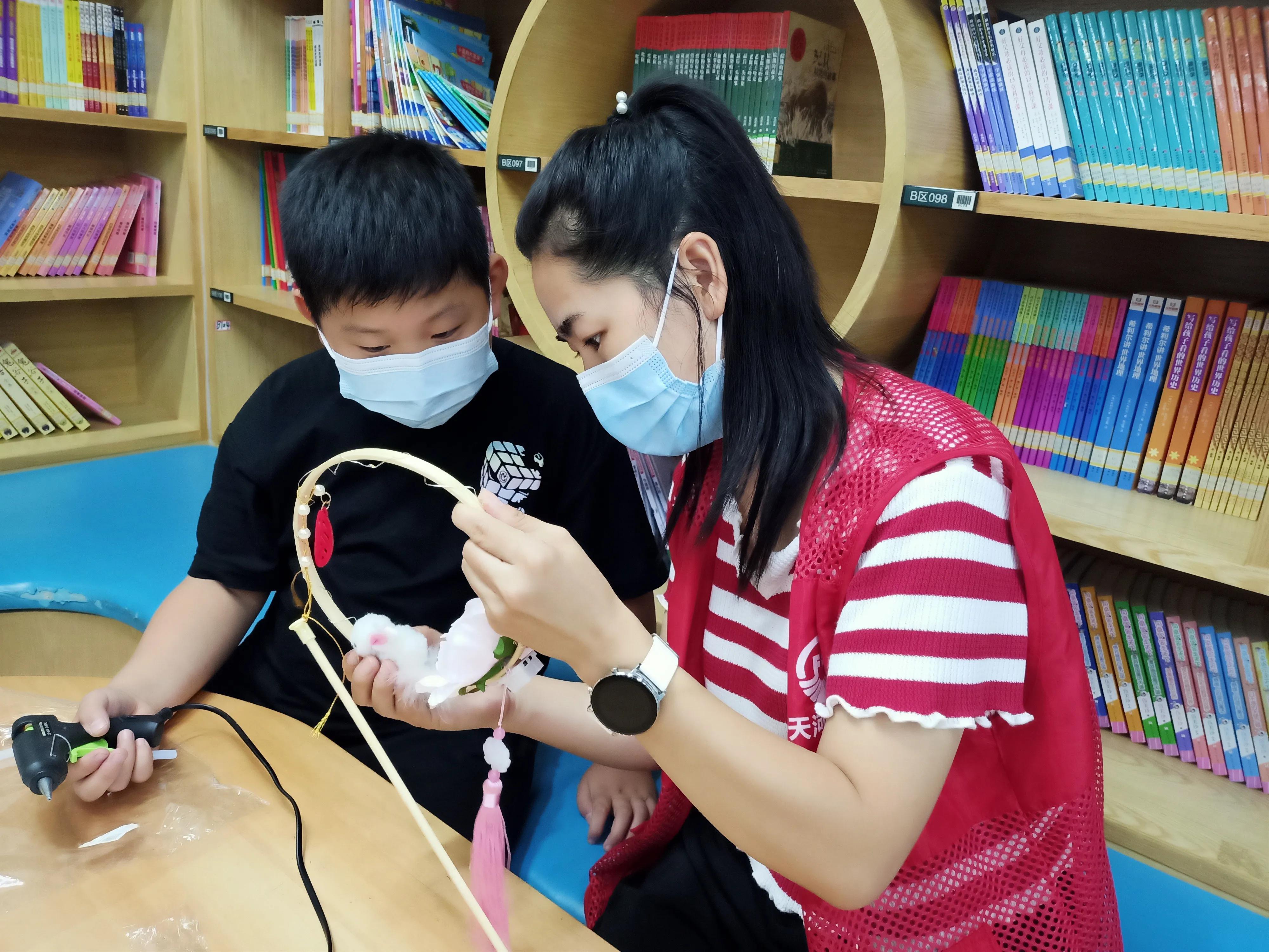 中秋花灯怎么制作怎么玩,中秋节亲子制作花灯主题