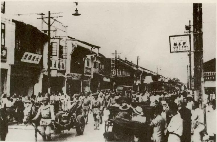 胡宗南部少将被抓，天天监狱等死，有一天起床，发现监狱人没了