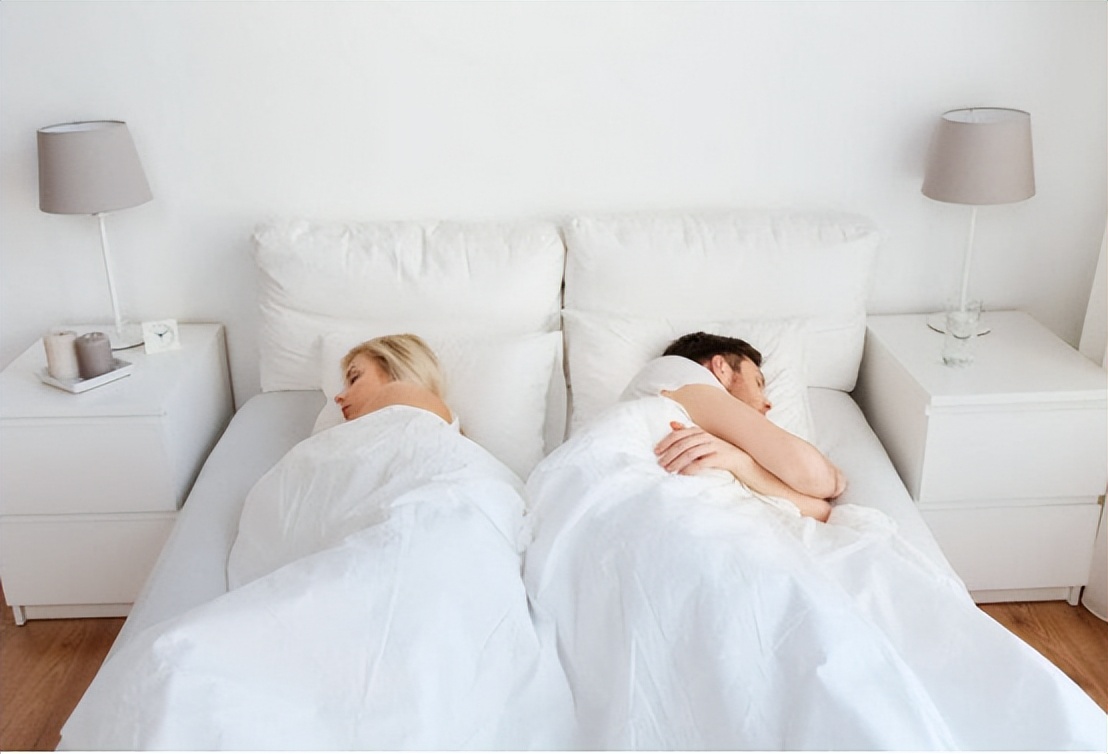 女性自己“用手”会怎样？会破坏处女膜？别害羞，正确认知是关键