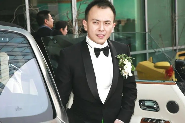 曝王珂再次投资失败！整整亏损12亿？刘涛凌晨发文心态全崩