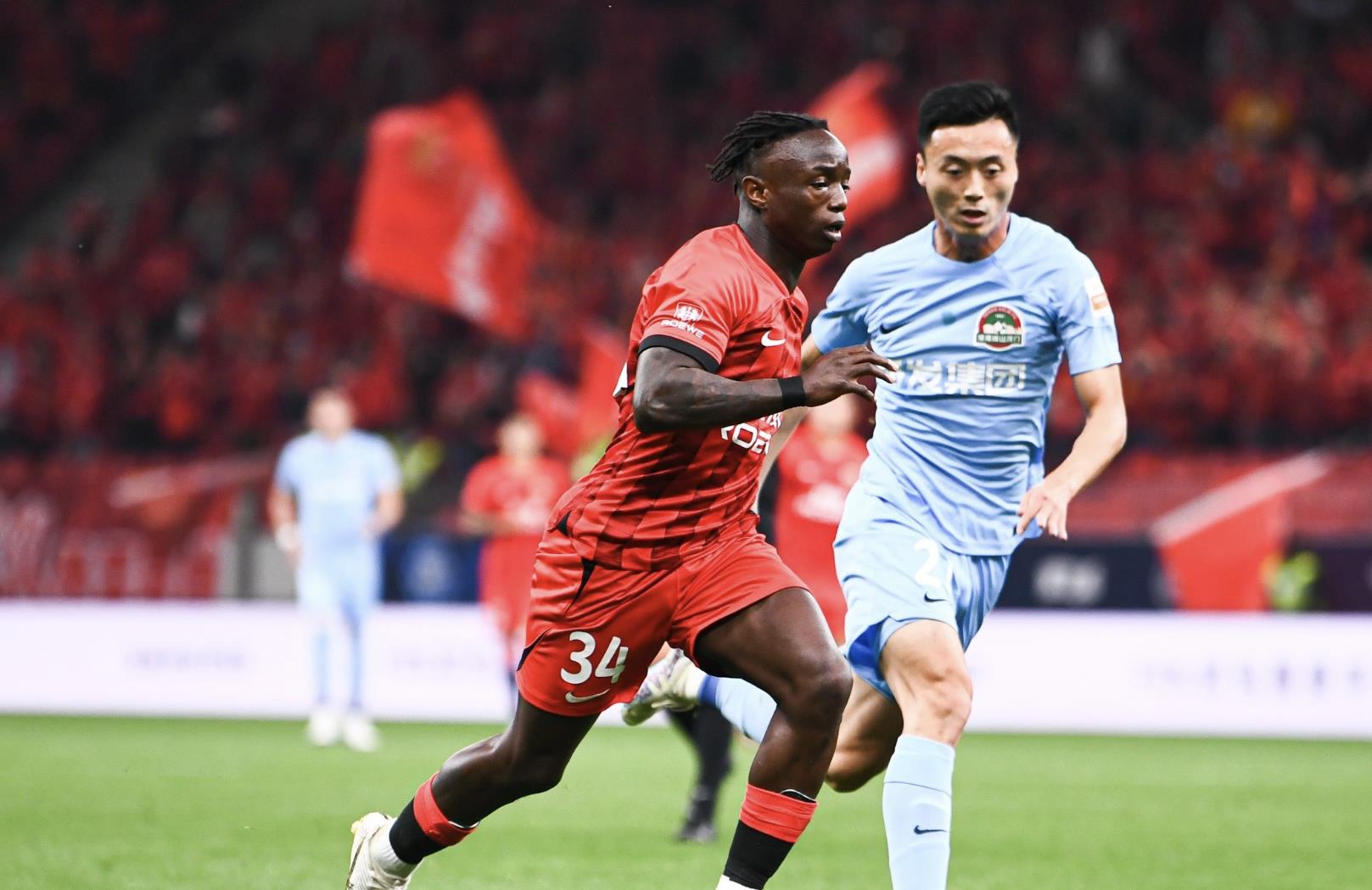 半场战报长春亚泰0-0上海海港,上海海港5-2长春亚泰评论