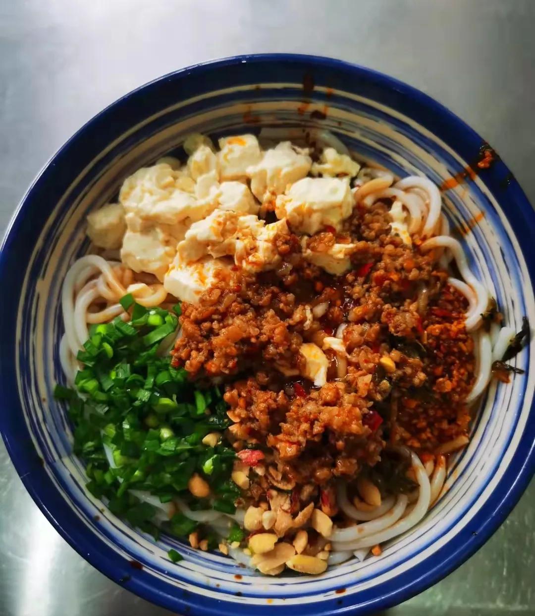 未来昆明最具影响力的美食街,昆明七彩云南附近美食街