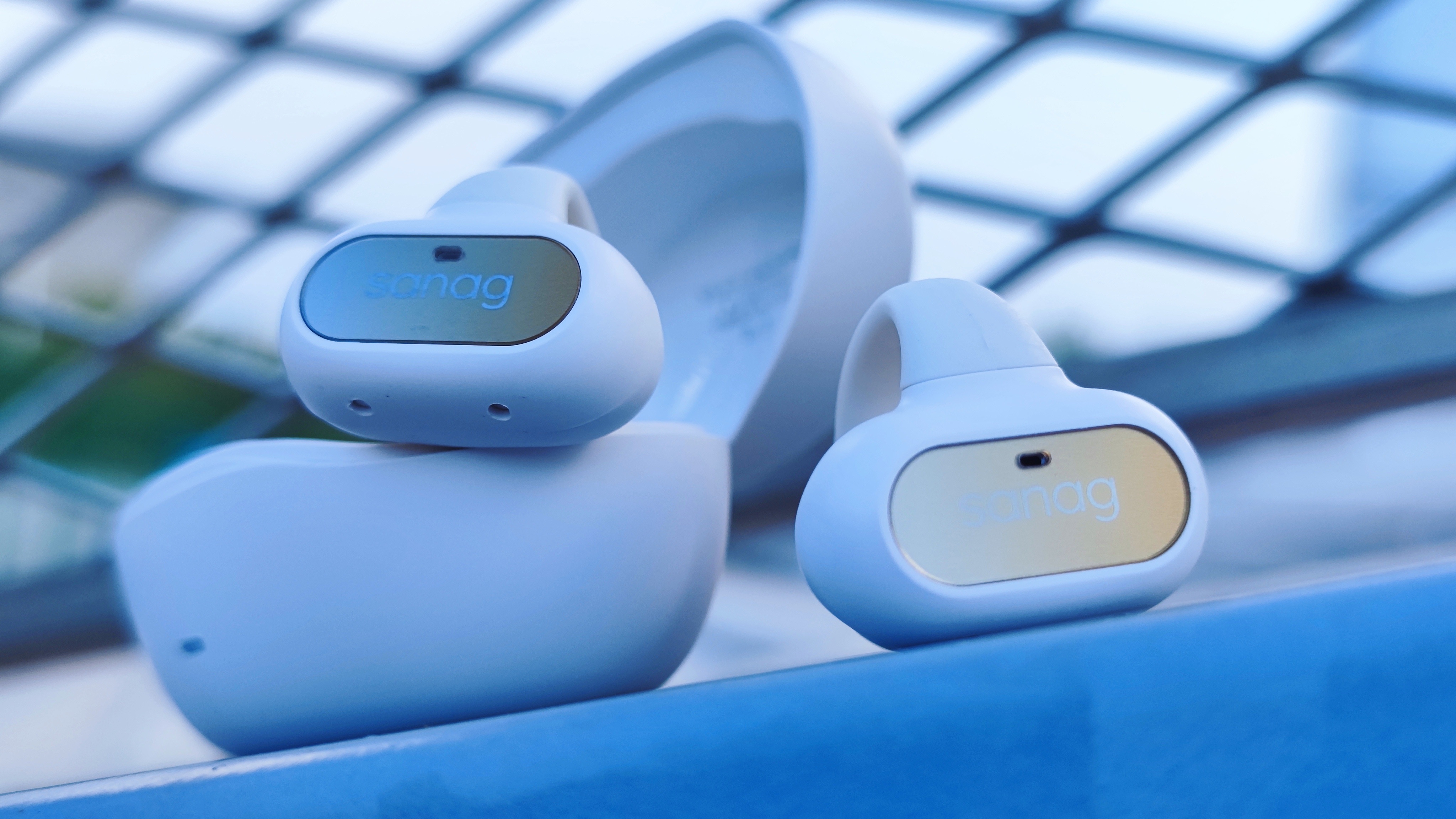 赛那z51耳夹式耳机苹果可以用吗,塞纳z51耳夹式蓝牙耳机