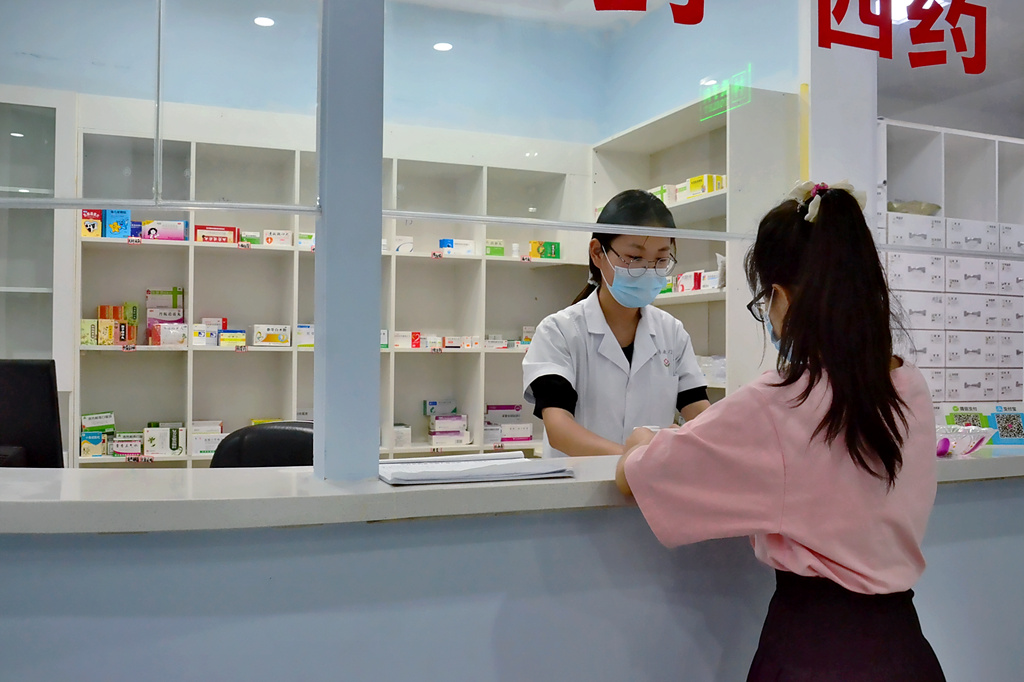 洛阳普康中医院,卫健局服务百姓健康义诊活动总结