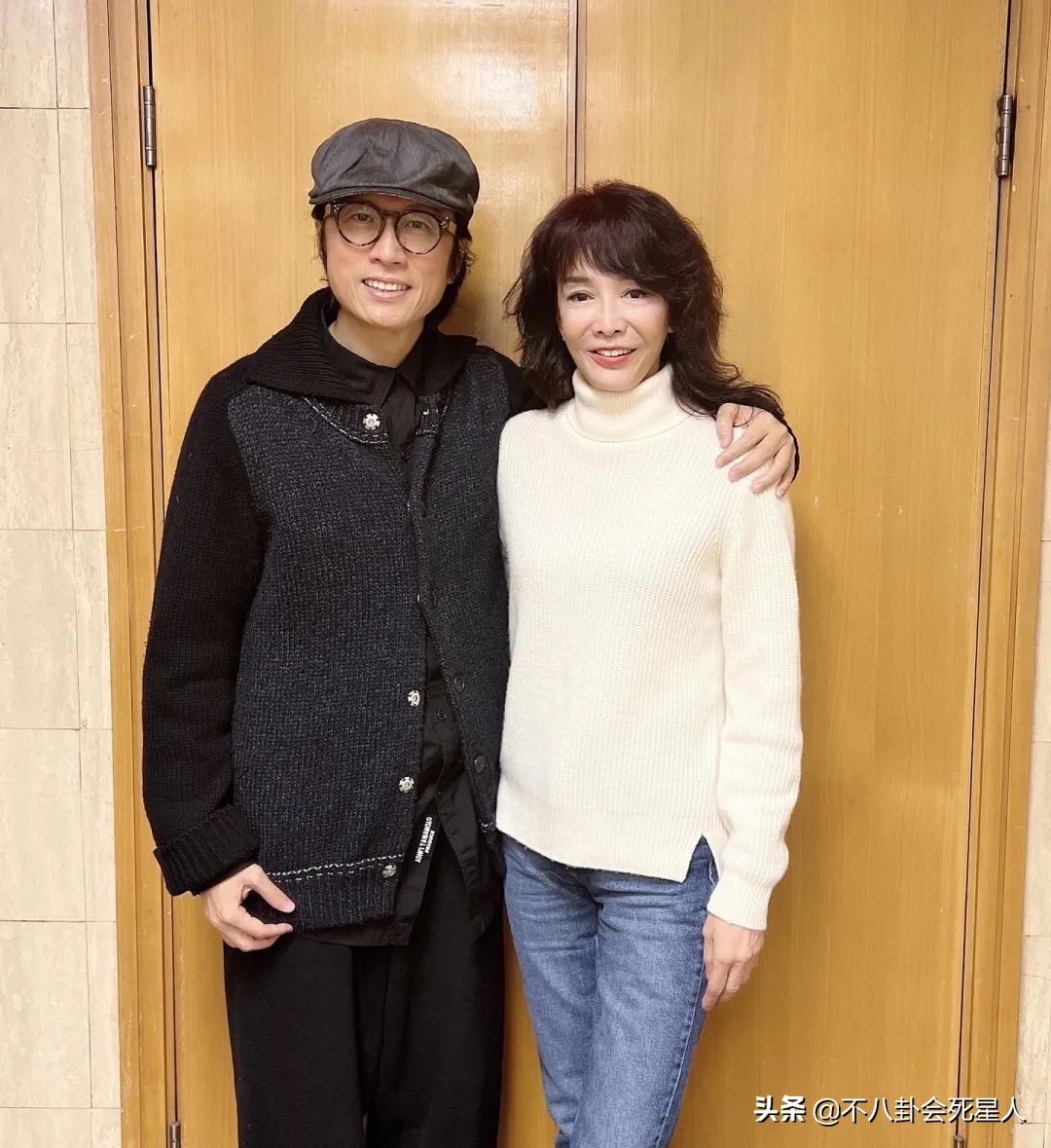 年过三十的女明星今昔对比图,今昔对比70后女星