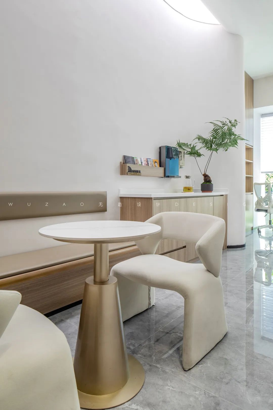 十多平方米牙科诊所装修设计风格,最新口腔装修设计效果图