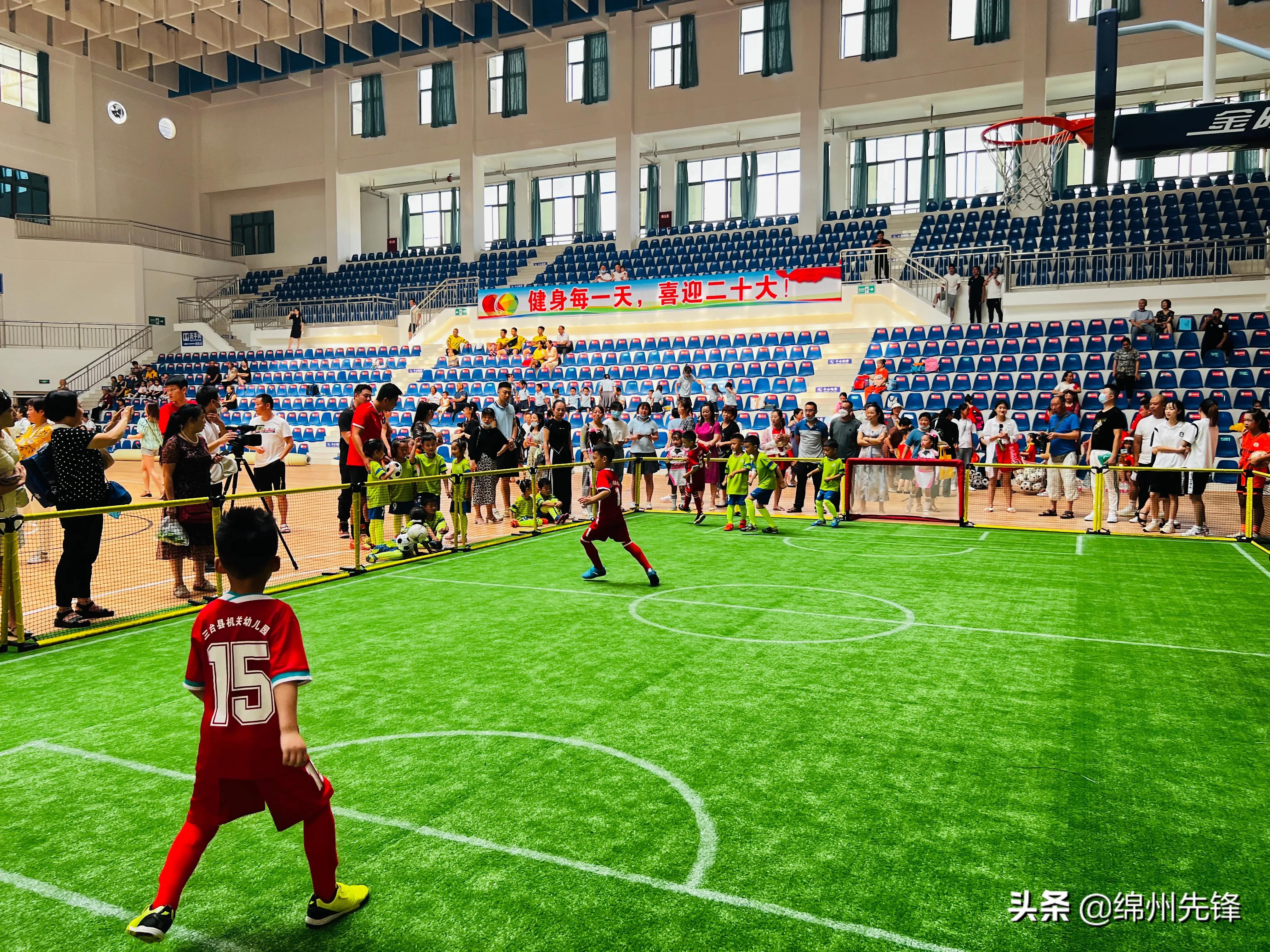 李铁足球课程幼儿园,李铁幼儿足球教育