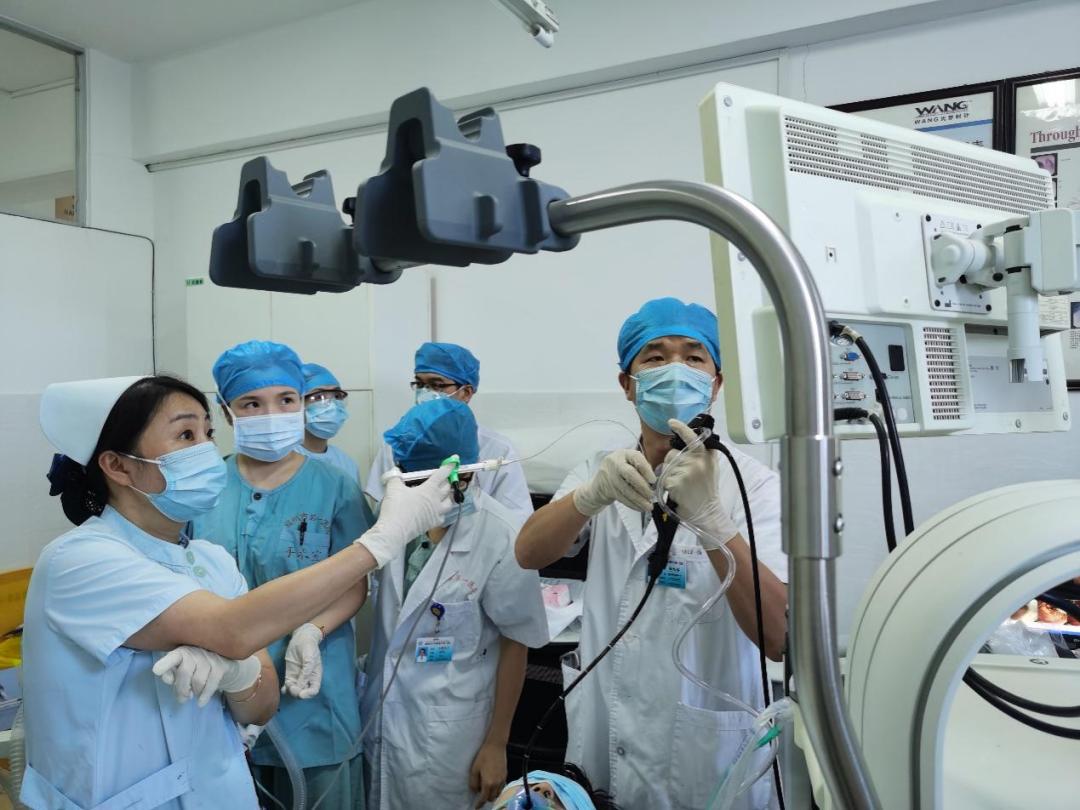 肿瘤堵了气道七旬老人险窒息,南平60岁老人被救