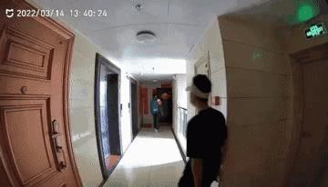 小偷破坏猫眼入室盗窃,小偷入室盗窃撬猫眼