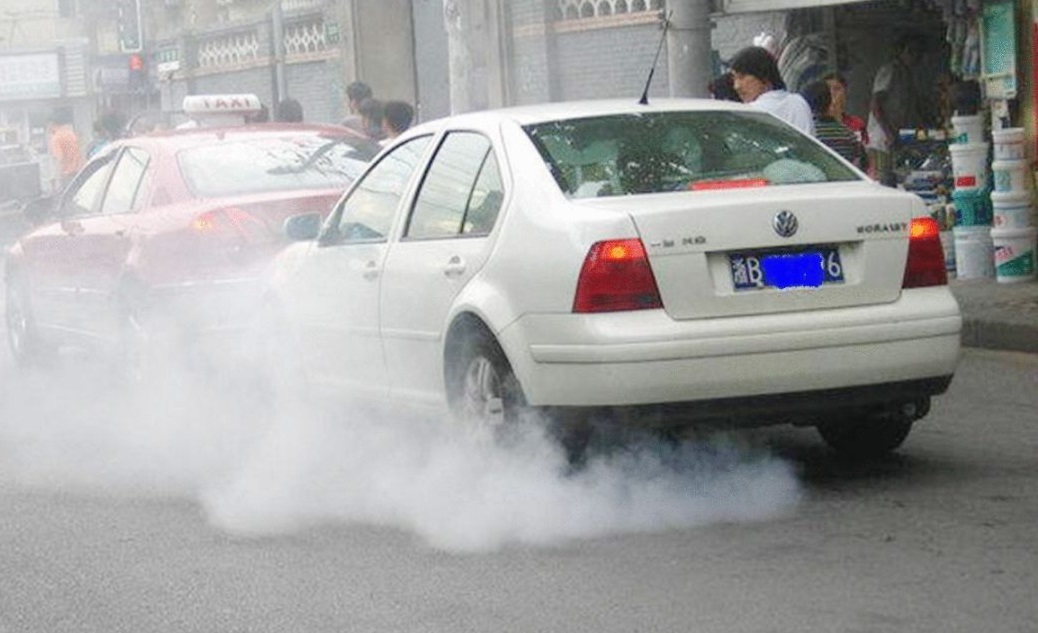 汽车怠速时车速多少正常,汽车怠速时转速正常是多少