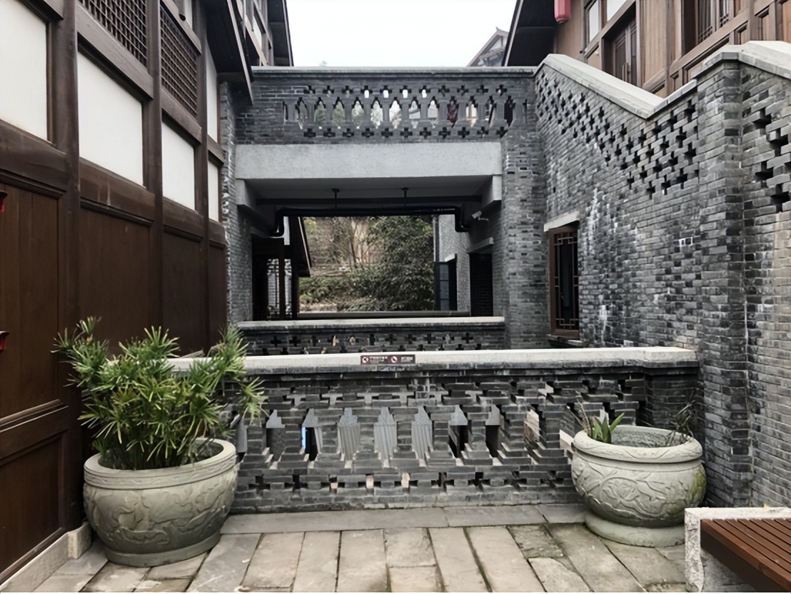 涓浗鐧惧瑙傜偣,鐧惧瑙傜偣