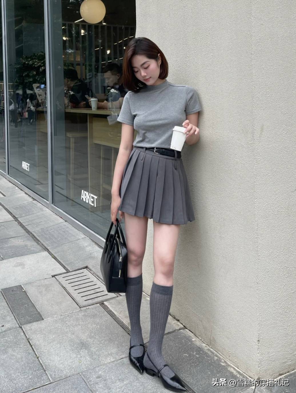 矮个子穿短裙还是长裙好看,小个子穿长裙还是短裙显高显瘦