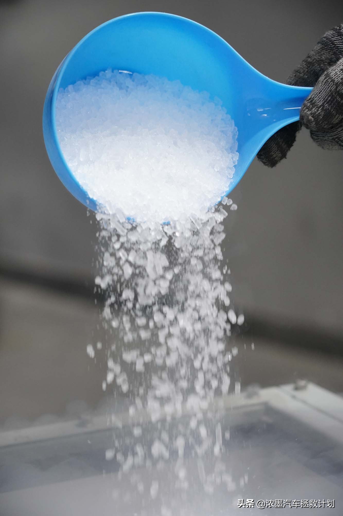 硬汉焕颜丰田普拉多续写越野传奇,修复翻新09年的丰田普拉多