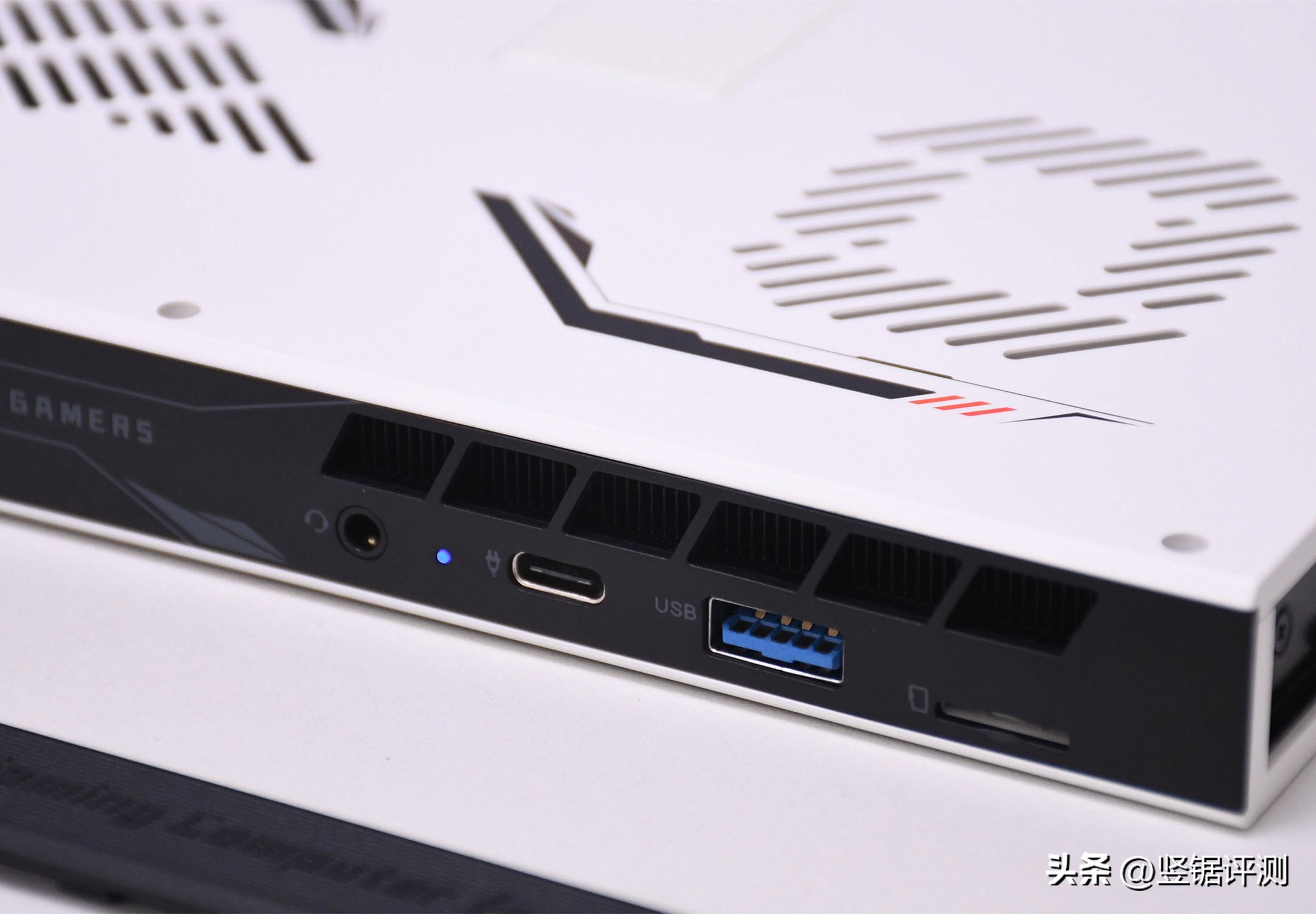 掌机多面手onexplayer2掌机评测,最新onexplayer2评测