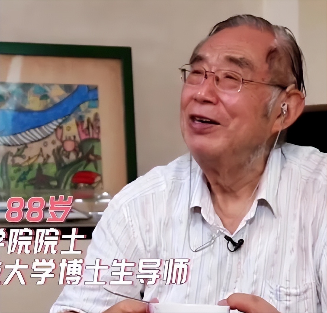 睡前做哪几个动作会睡得更香,睡前两个动作让你安睡一整晚