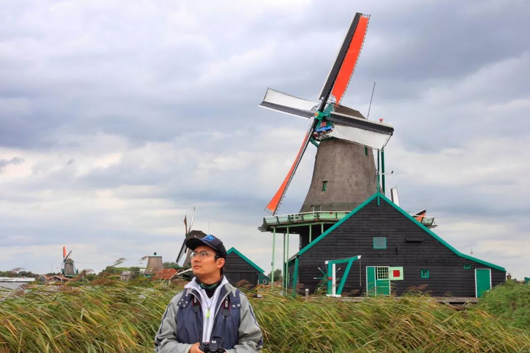 开车去欧洲第23集:在阿姆斯特丹*灯区红**,2名荷兰壮汉挑衅被我怼