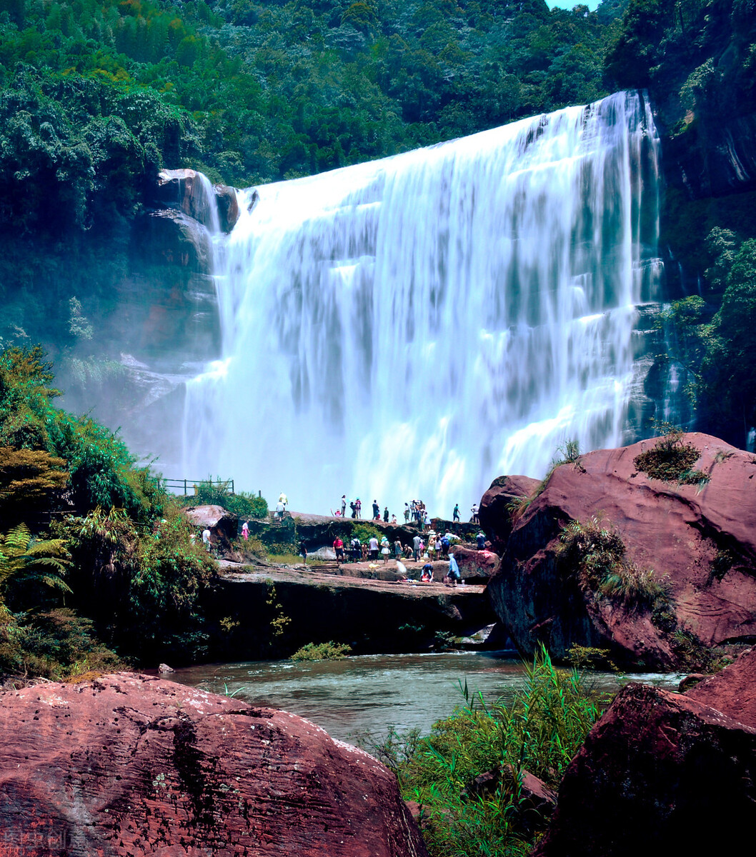 夏天去哪里游凉都六盘水,贵州六盘水哪个地方最凉快