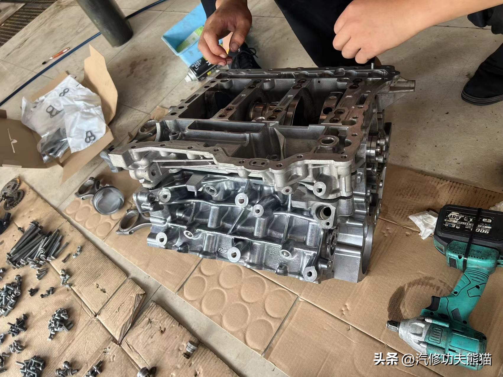 不坑穷人的好车视频,19款奥迪q73.0t烧机油大修全过程