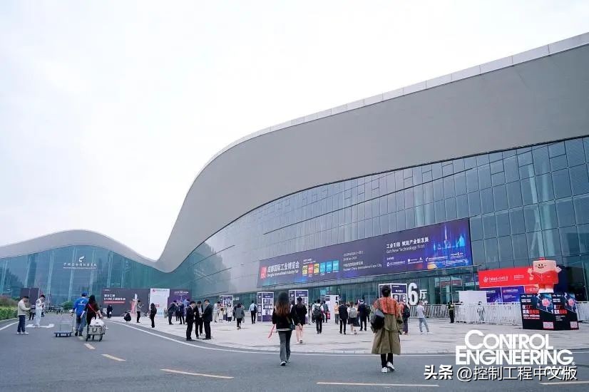 人气爆棚现场直击会议现场,全球工业智能峰会