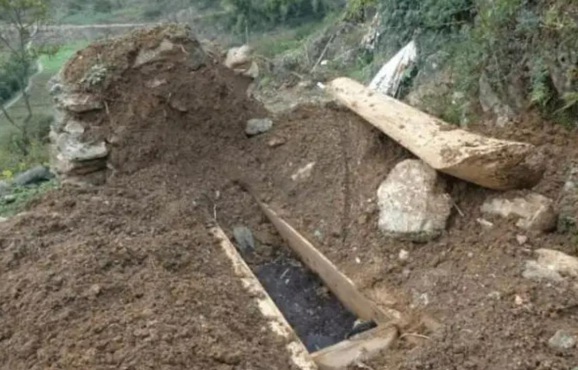 起坟后旧坟怎么处理,农村坟墓整改好的方法