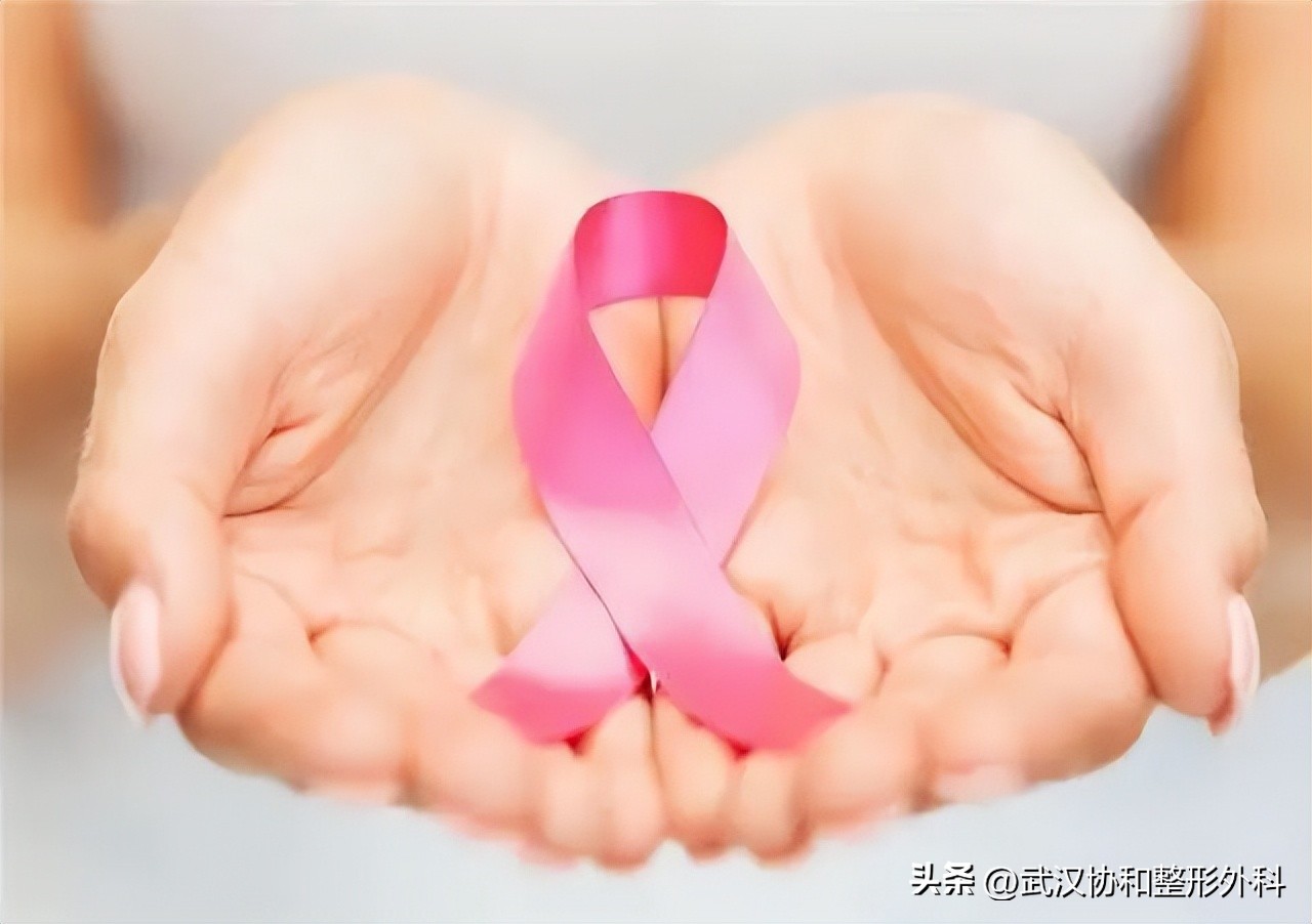 乳房重建有并发症吗,乳腺癌乳房全切还会复发吗