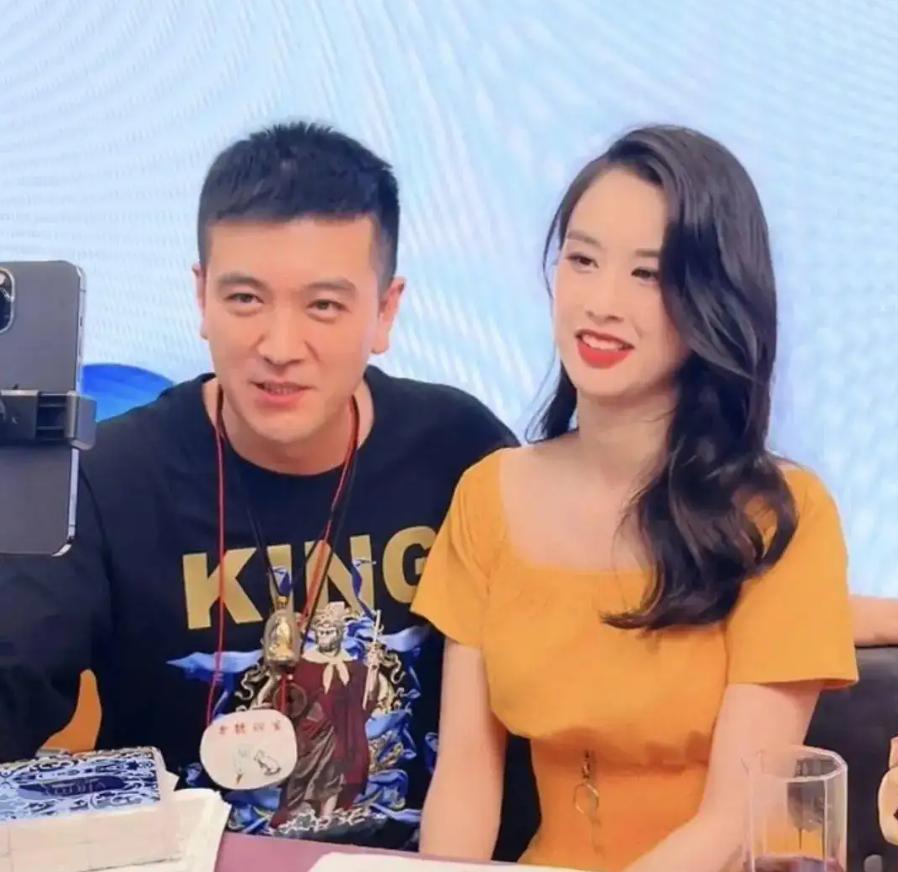黄圣依杨子夫妇带货翻车,黄圣依夫妇带货捞金