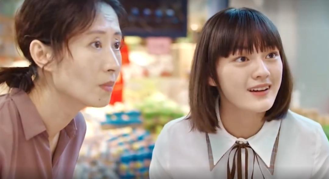 52岁演少女,借拍戏之名行咸猪手,影视圈这些畸形现象,该改改了