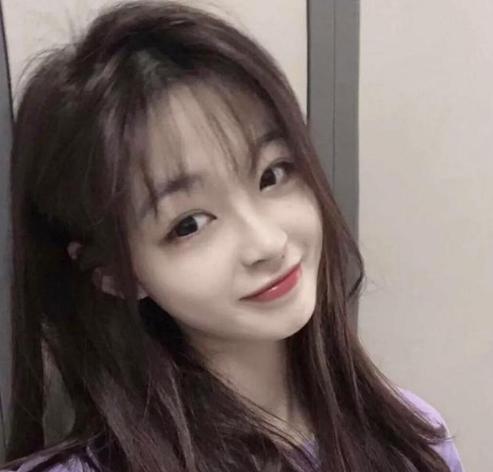 北京联合大学“校花”走红，曾向明星姜潮“示好”，颜值演技逆天