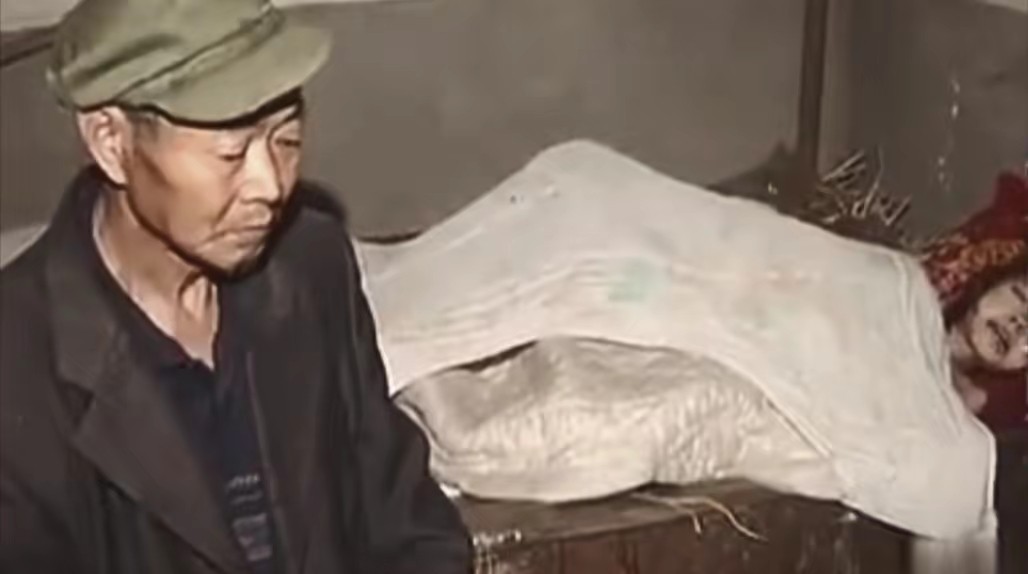 四川10岁怪病长蛆小女孩今年现状,少年患罕见怪病晚上死亡