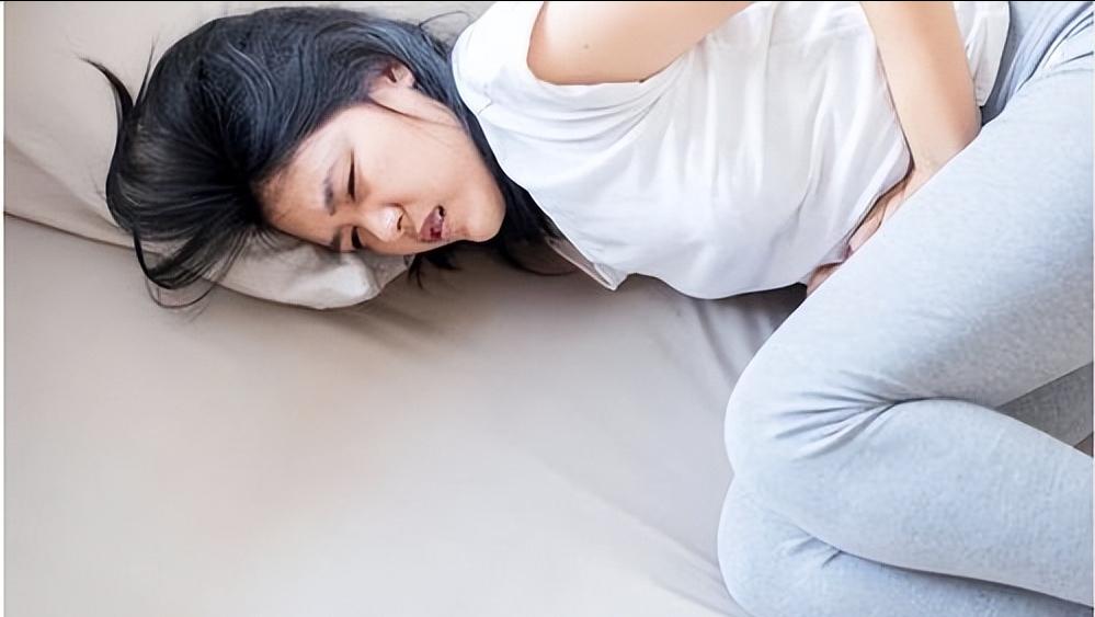 高考女生吃避孕药有副作用,高考女生需要吃抑制姨妈的药物吗