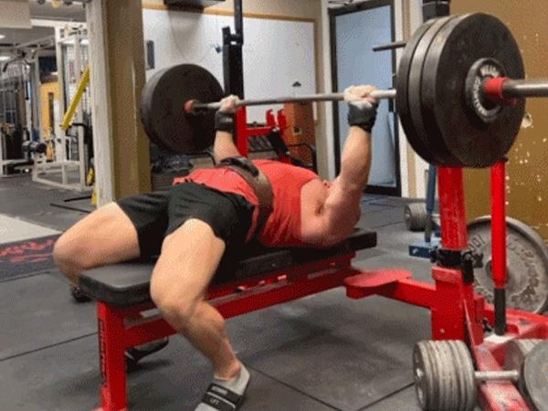 最有效的锻炼胸肌的健身器材,健身锻炼胸肌有多少器材可用