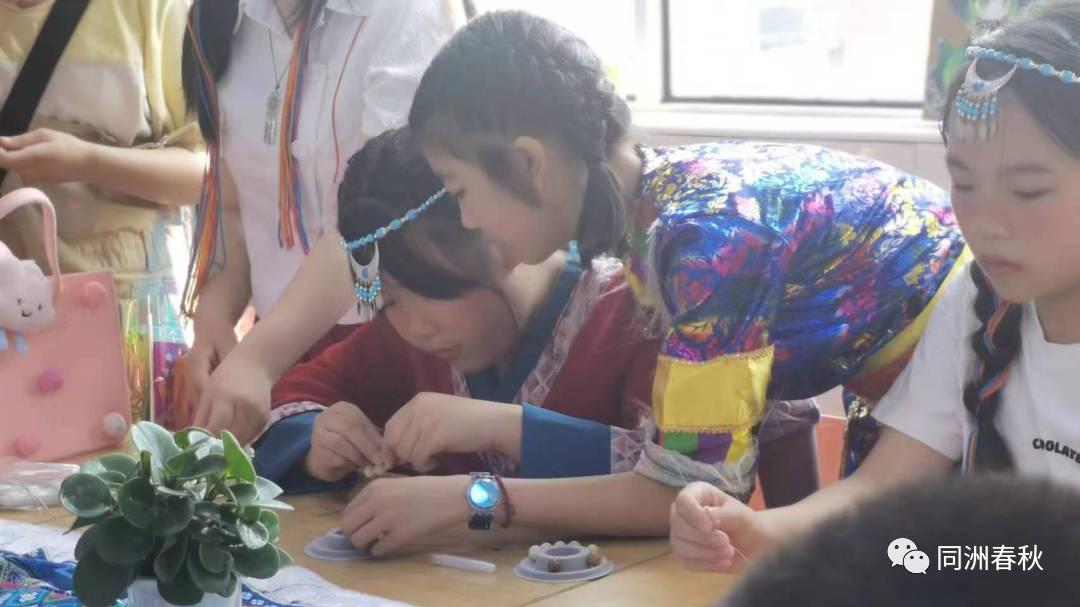 首届56个民族服饰创意大赛,五十六个民族服饰展介绍