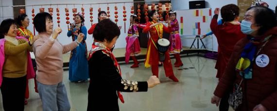 庆冬奥闹元宵视频,民俗活动闹元宵开心迎冬奥