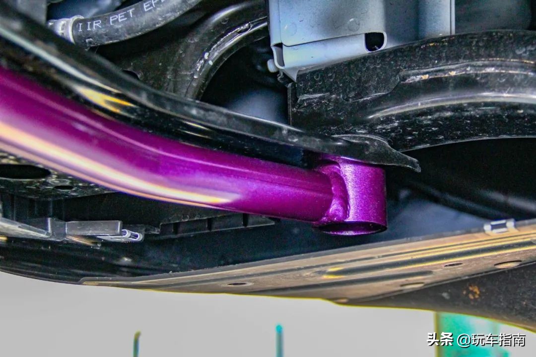 传祺影豹j152021跟2023款有什么区别,传祺影豹r1.5tr-style赛道版落地价