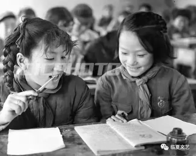 姘歌繙鐨勮嫃涓滃潯鍘熺増,姘歌繙鐨勫紶鍥借崳姝屾洸