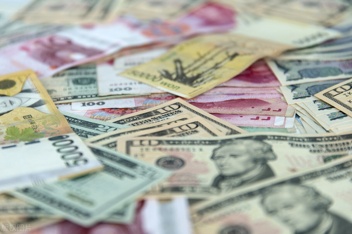 6000吨黄金送往中国，瑞士不敢继续赖账，美元的地位还在持续下降