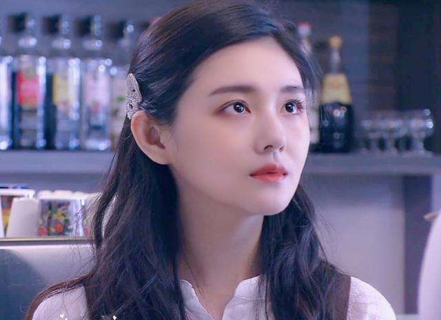 女星为保养有多拼？痔疮膏、开塞露变护肤单品，烂菜叶用来做酵素