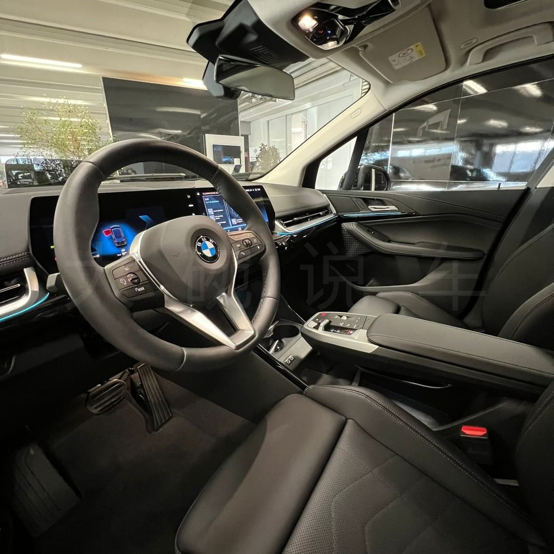 18年宝马2系旅行车测评,宝马2系旅行车发动机三缸