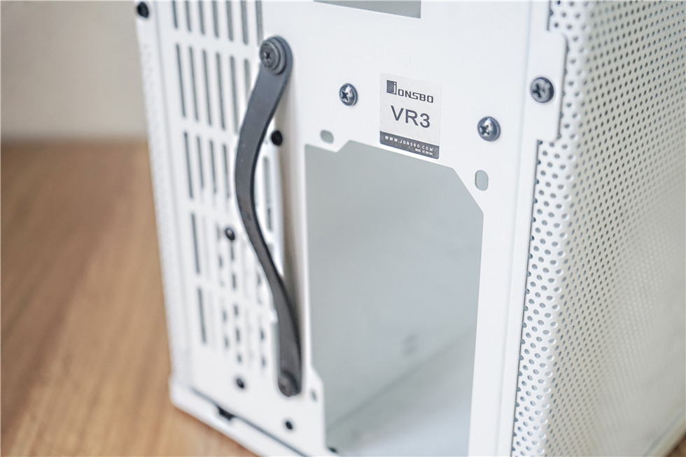 乔思伯机箱u5装机教程,桌面上的小垃圾桶